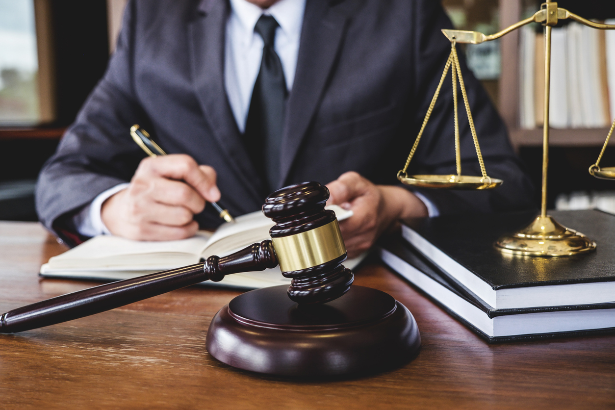 Legal experts specializing in assault charges and criminal defence in Oakville.